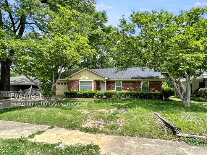 3606 Clearbrook St in Memphis, TN - Building Photo