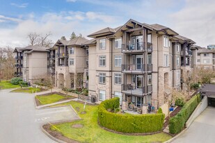 Stonegate in Maple Ridge, BC - Building Photo