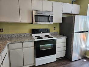 116 St Andrews Ln in Chapel Hill, NC - Building Photo - Building Photo