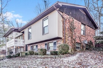 1222 Constitution Dr in Louisville, KY - Building Photo - Building Photo