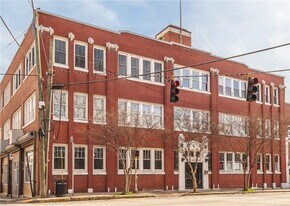 244 Peters St SW in Atlanta, GA - Building Photo