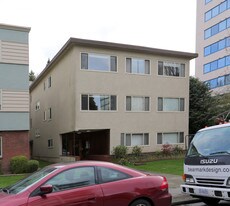 1336 W 14th Ave in Vancouver, BC - Building Photo