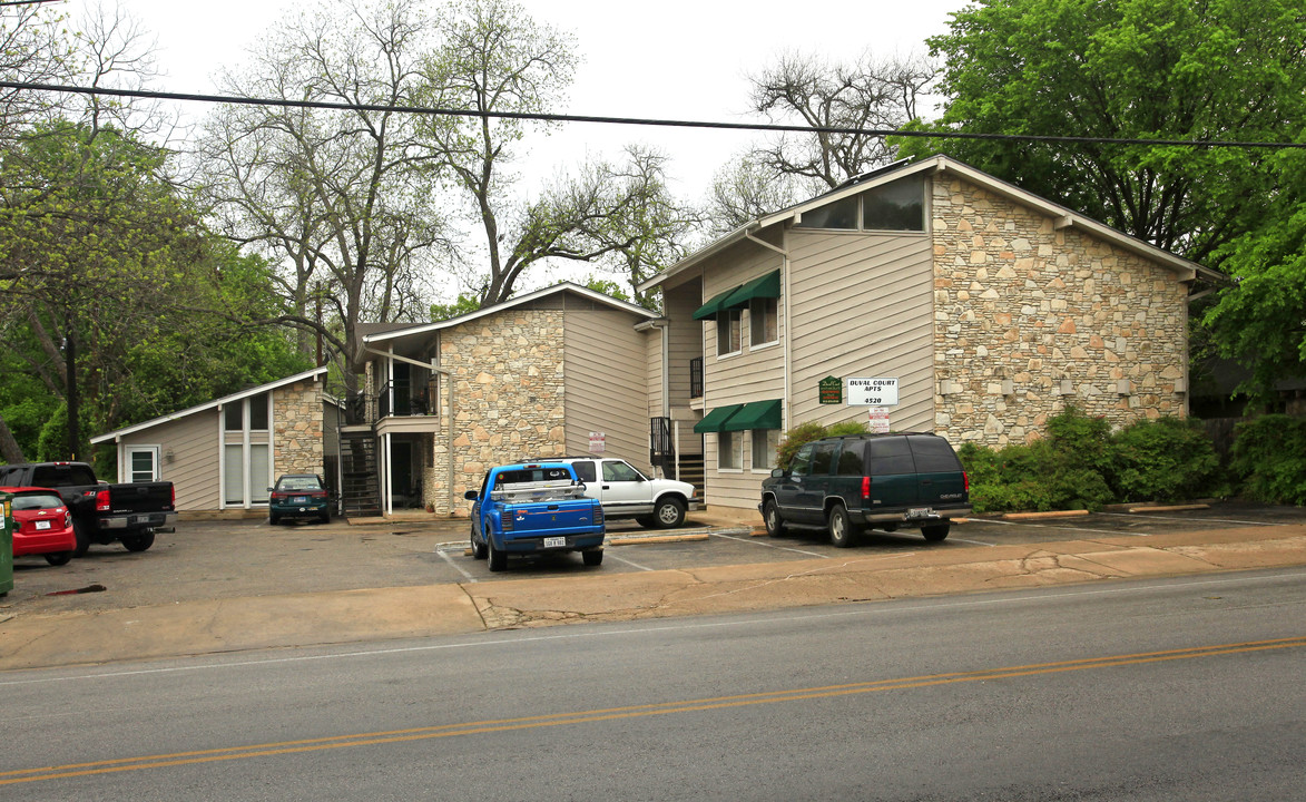 Villa North Apartments in Austin, TX - Building Photo