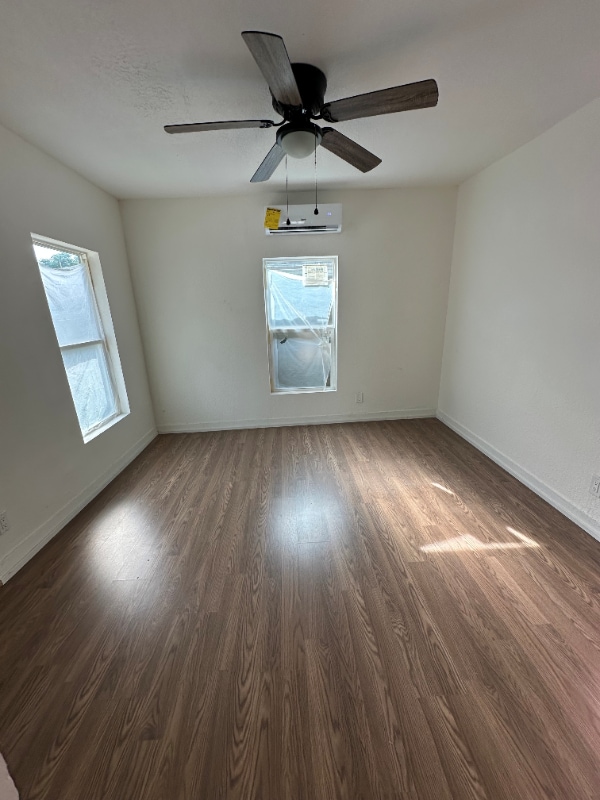 203 Sonora St in San Antonio, TX - Building Photo - Building Photo