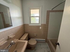 2256 Roosevelt Blvd in Winchester, VA - Building Photo - Building Photo