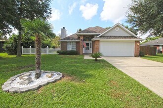 22 Arapaho Dr in Pensacola, FL - Building Photo - Building Photo
