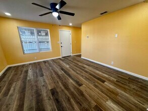 603 E Alameda St in Iowa Park, TX - Building Photo - Building Photo