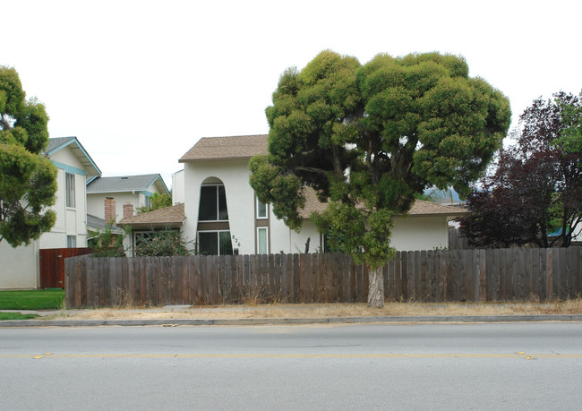 826-828 Pollard Rd in Los Gatos, CA - Building Photo - Building Photo