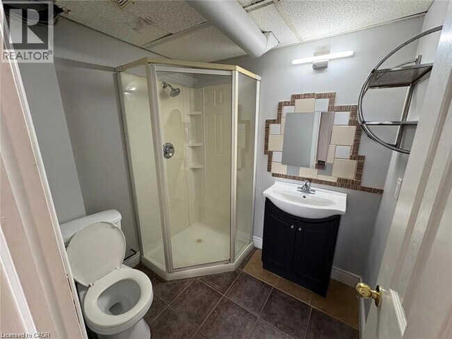 7 Mary St in Hamilton, ON - Building Photo - Building Photo