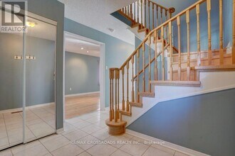 7 Apollo Rd in Markham, ON - Building Photo - Building Photo