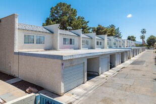 Mountain Vista Condos in Las Vegas, NV - Building Photo