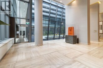 50 Charles St E in Toronto, ON - Building Photo - Building Photo