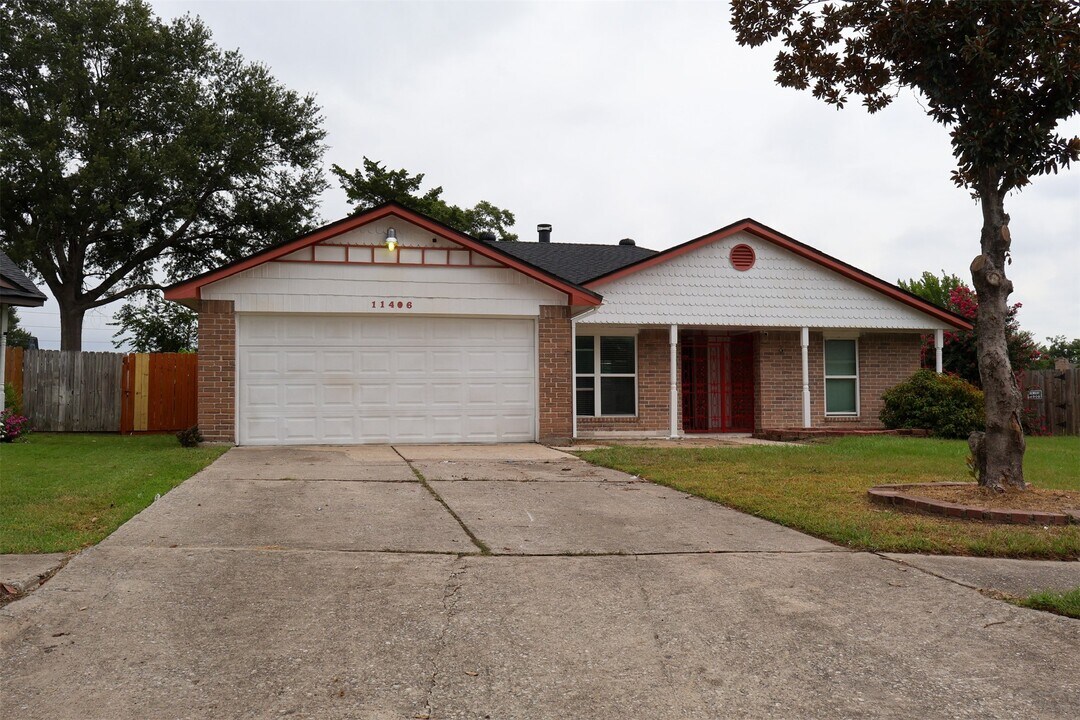 11406 Greens Ct in Houston, TX - Building Photo