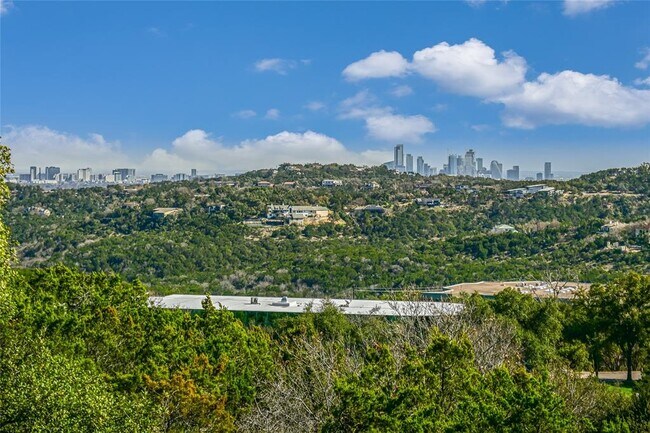 1 Hedge Ln in Austin, TX - Building Photo - Building Photo