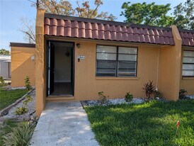 8944 Temple Terrace Hwy in Tampa, FL - Building Photo