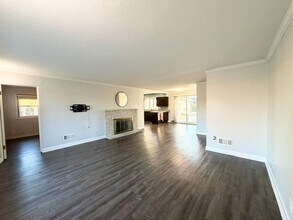 1616 Mayfield Ave in Joliet, IL - Building Photo - Building Photo