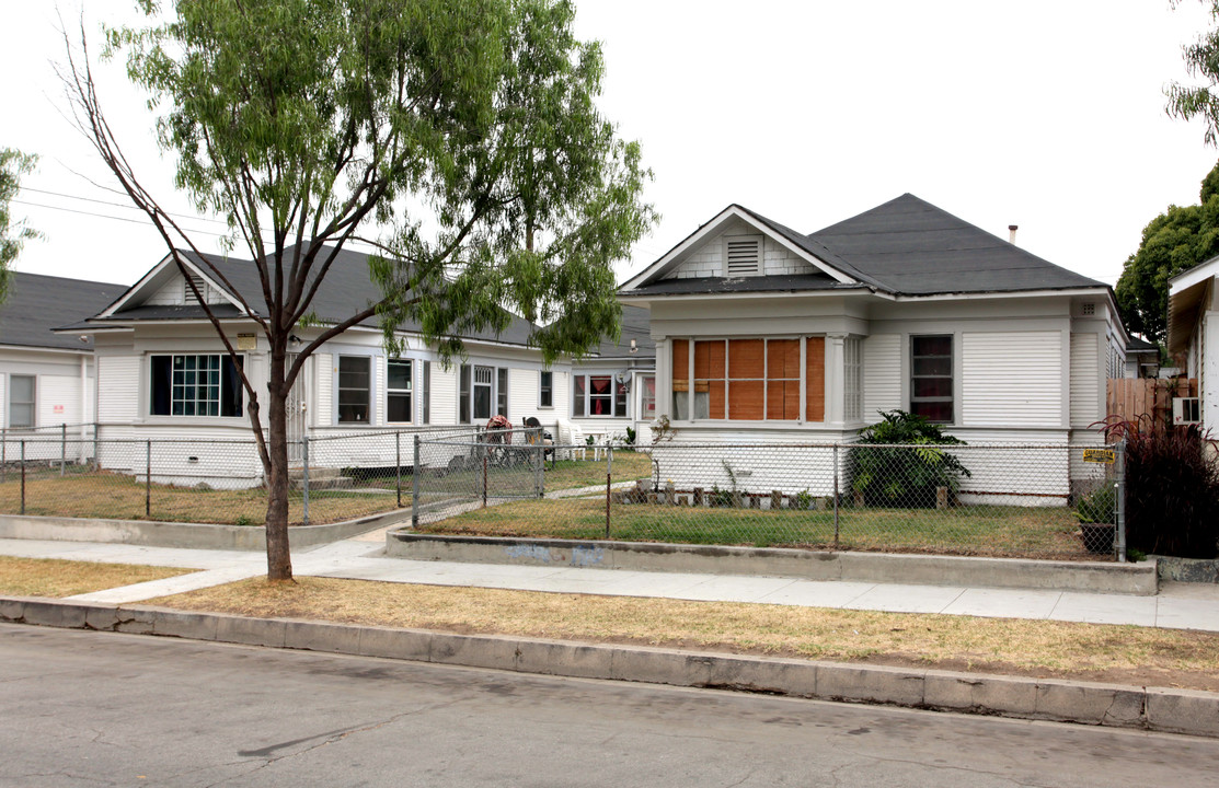 613-627 W 4th St in Long Beach, CA - Building Photo