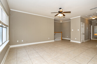 838 Meadow Bend Dr in Baton Rouge, LA - Building Photo - Building Photo