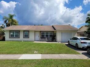 9489 Affirmed Ln in Boca Raton, FL - Building Photo - Building Photo