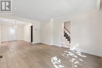 1004 Victoria Park Ave in Toronto, ON - Building Photo - Building Photo