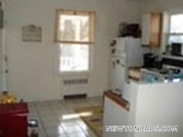 28 Crosby Rd in Newton, MA - Building Photo - Building Photo