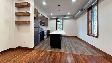 219 Manheim St in Philadelphia, PA - Building Photo - Building Photo