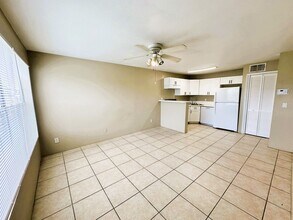 4760 Walden Cir in Orlando, FL - Building Photo - Building Photo