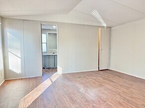 205 W Conyers Ave in Florence, SC - Building Photo - Building Photo