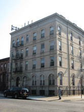 255 Van Buren St in Brooklyn, NY - Building Photo - Building Photo
