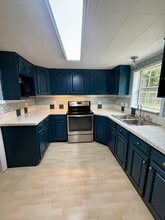 292 Holland St in Crestview, FL - Building Photo - Building Photo
