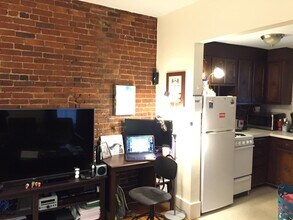 306 Newbury St, Unit 3 in Boston, MA - Building Photo - Building Photo