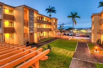 E Komo Mai Apartments in Hilo, HI - Building Photo - Building Photo