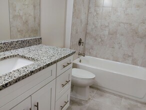 519 NW 14th St in Cape Coral, FL - Building Photo - Building Photo
