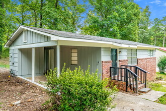 204 Cathy Ln in Birmingham, AL - Building Photo - Building Photo