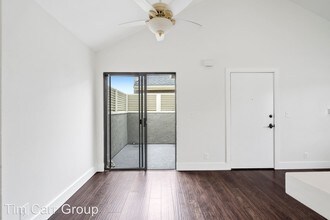505 St Andrews Rd in Newport Beach, CA - Building Photo - Building Photo