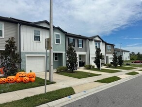 118 Mandovi St in Davenport, FL - Building Photo - Building Photo