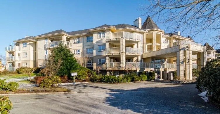 Blackberry Lane in Langley, BC - Building Photo