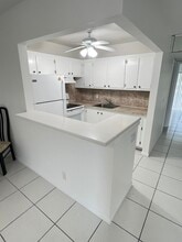 224 Berkshire K in West Palm Beach, FL - Building Photo - Building Photo