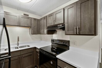 Paradise Gardens 55+ Senior Apartments in Dallas, TX - Building Photo - Building Photo