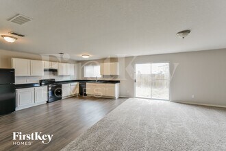 7711 Caballo Canyon in San Antonio, TX - Building Photo - Building Photo