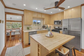 1072 Johnson Ave in San Diego, CA - Building Photo - Building Photo