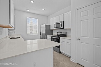 77 Palmones St in St. Augustine, FL - Building Photo - Building Photo