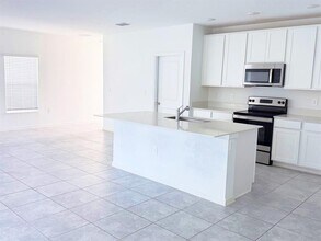 2339 Burney Fls Ln in Davenport, FL - Building Photo - Building Photo