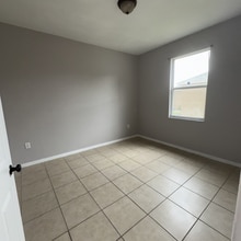 517 Heather Glen Dr in Winter Haven, FL - Foto de edificio - Building Photo