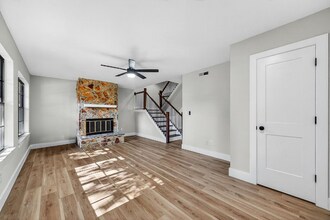 2943 Cathedral Ln in Charleston, SC - Building Photo - Building Photo