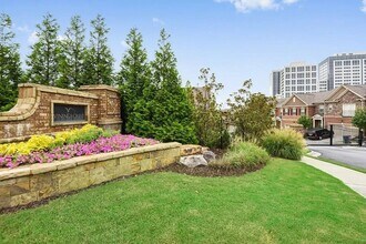 2483 Norwood Dr SE in Smyrna, GA - Building Photo - Building Photo