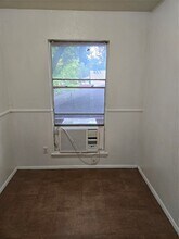 2509 Birmingham Ave, Unit 202 in Dallas, TX - Building Photo - Building Photo