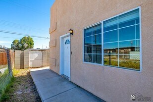1857 S 2nd Ave in Yuma, AZ - Building Photo