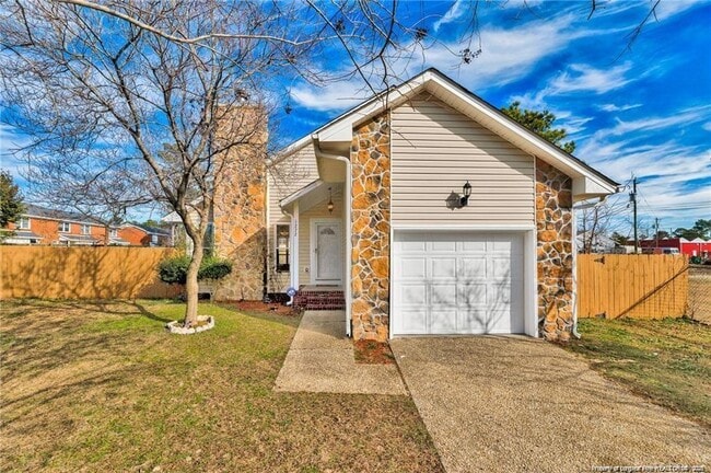property at 1272 Bromley Dr