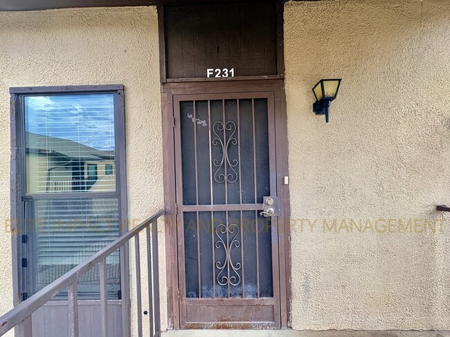 property at 1620 N Wilmot Rd